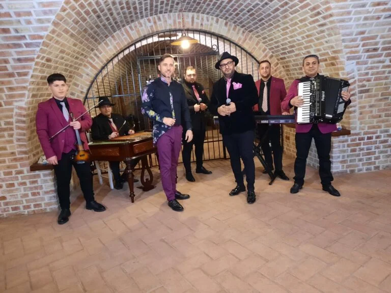 dinu maxer si taraful viorel bogateanu