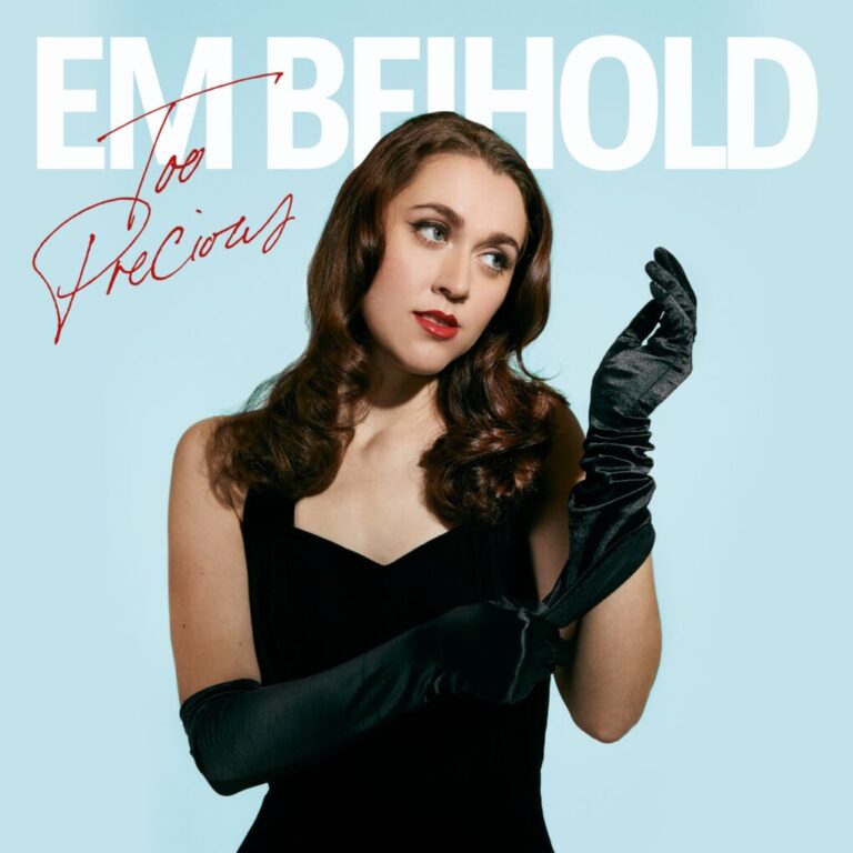 Em Beihold a lansat single-ul Too Precious