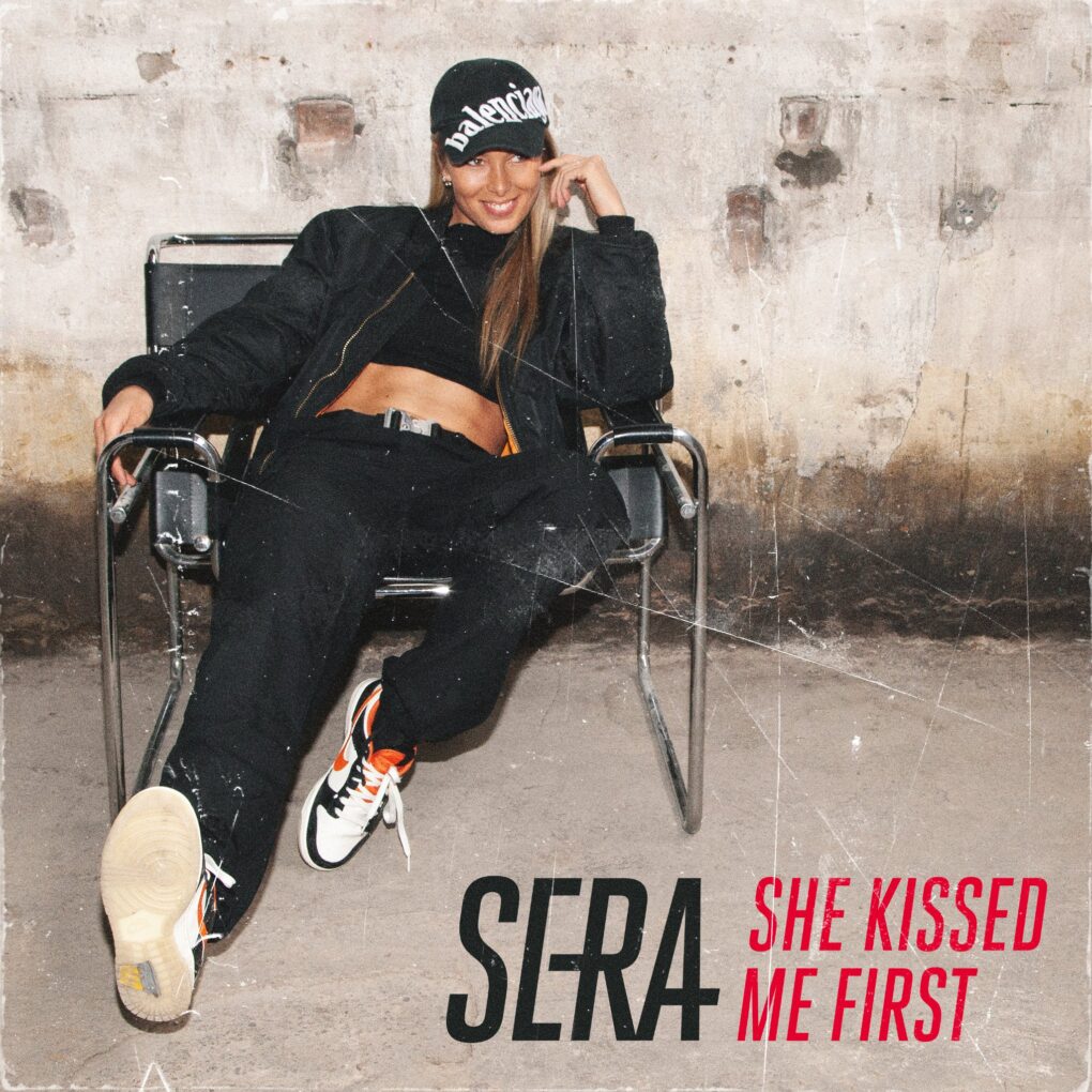 SERA a lansat single-ul She Kissed Me First